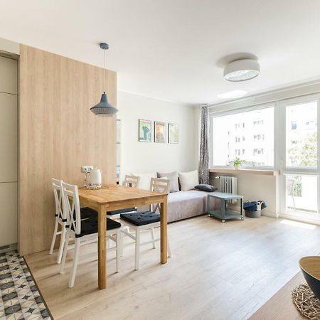 Apartament Downtown Apartment Gdynia Bagian luar foto