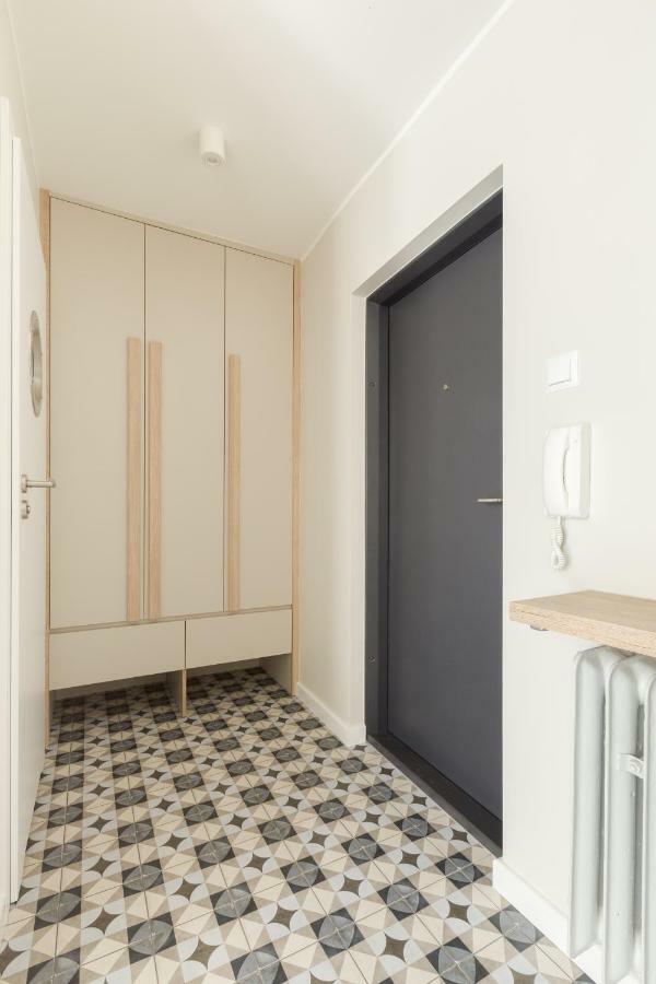 Apartament Downtown Apartment Gdynia Bagian luar foto