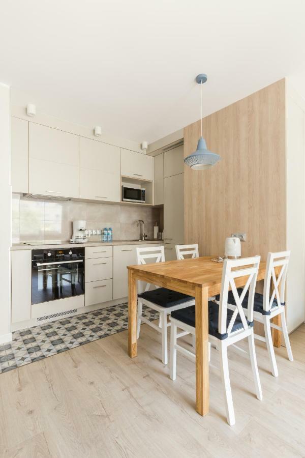 Apartament Downtown Apartment Gdynia Bagian luar foto