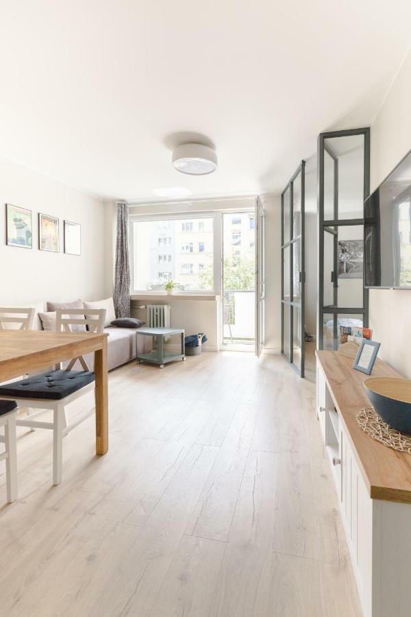 Apartament Downtown Apartment Gdynia Bagian luar foto