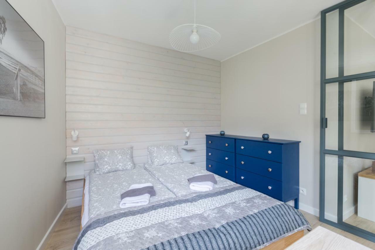 Apartament Downtown Apartment Gdynia Bagian luar foto
